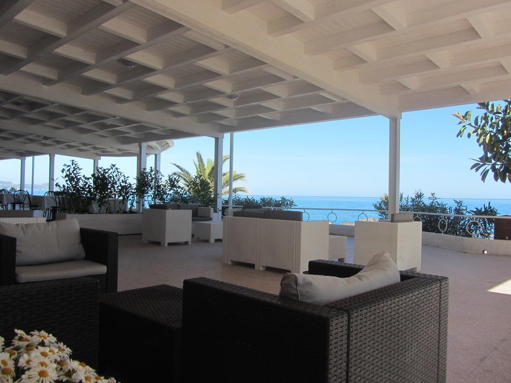 Hotel Ristorante La Scogliera - Nuova Gestione Piraino Exterior photo
